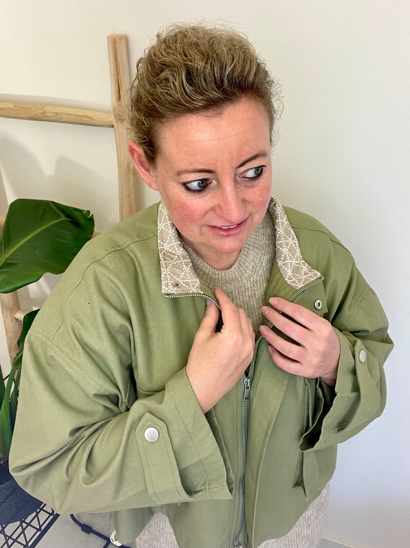 Jacket spring line