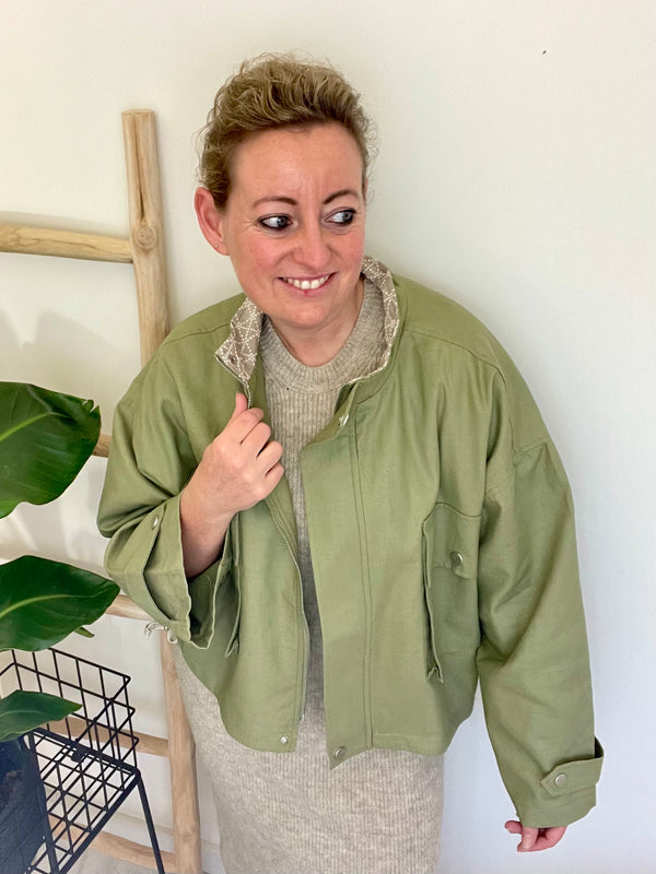 Jacket spring line