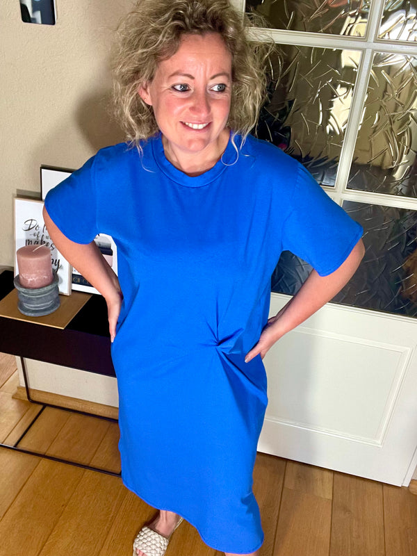 Dress casual knot